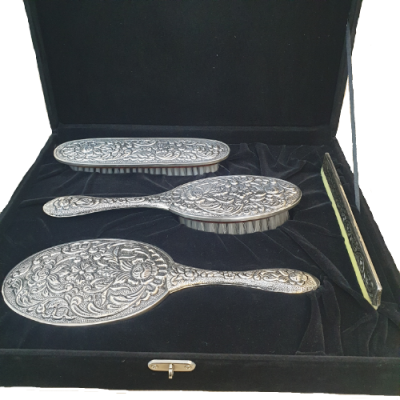 4lü Gümüş Makyaj Takımı 