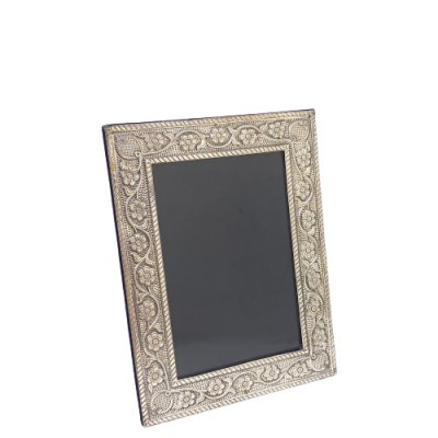 İşlemeli Çerçeve